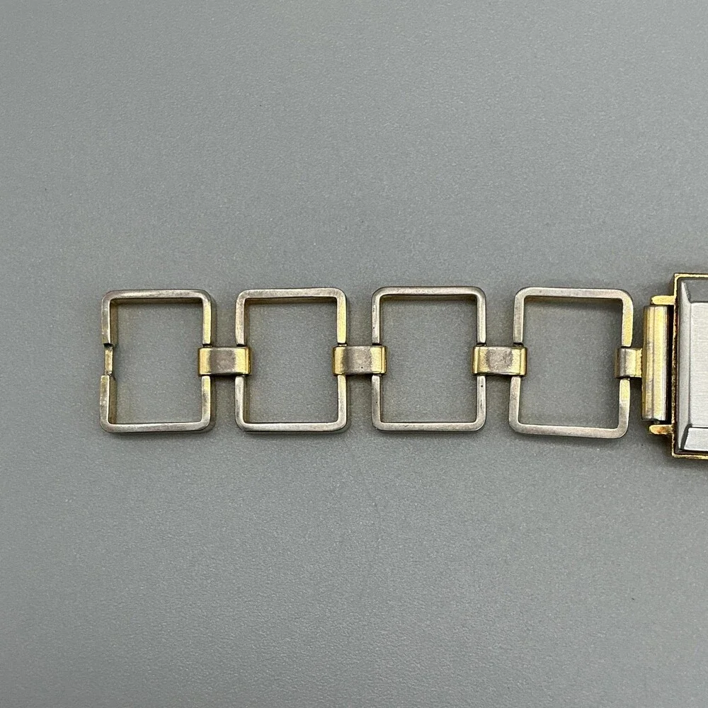 Vintage Timex Womens Watch 25mm Black Dial Gold Tone Square Manual Wind 7.5